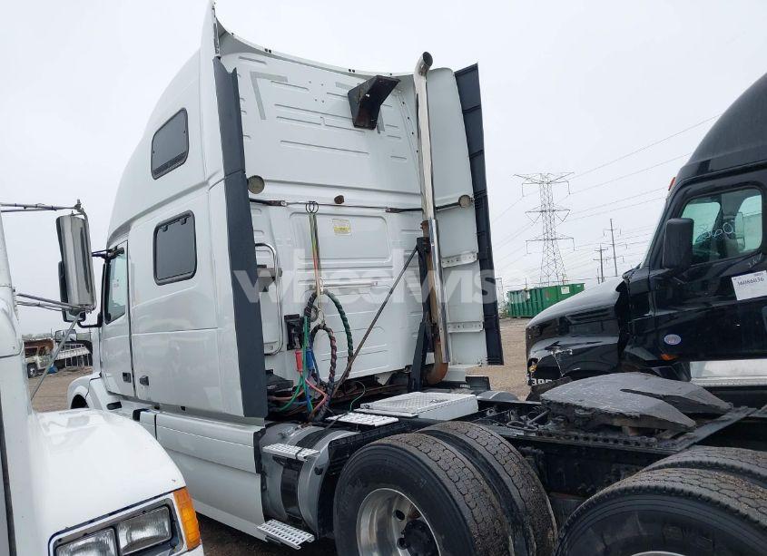 Photo 14 of 2016 Volvo Vn VNL (VIN 4V4NC9EH3GN939936)