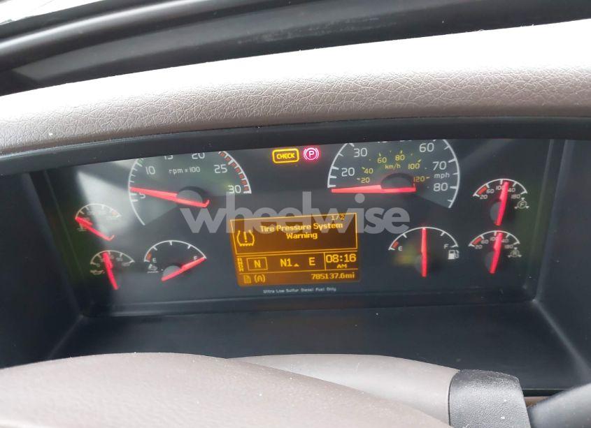 Photo 5 of 2016 Volvo Vn VNL (VIN 4V4NC9EH3GN939936)