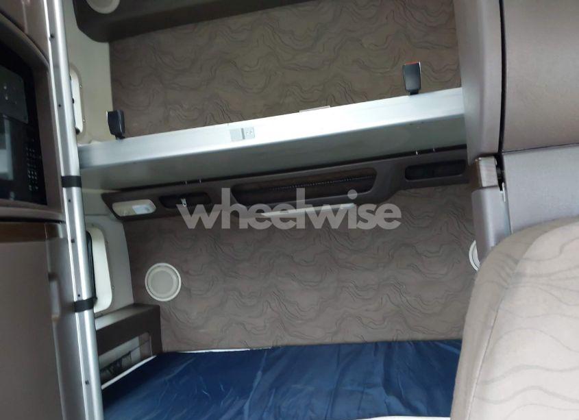 Photo 7 of 2016 Volvo Vn VNL (VIN 4V4NC9EH3GN939936)