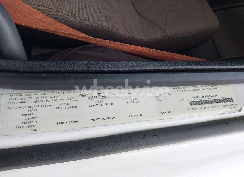 Photo 8 of 2016 Volvo Vn VNL (VIN 4V4NC9EH3GN939936)