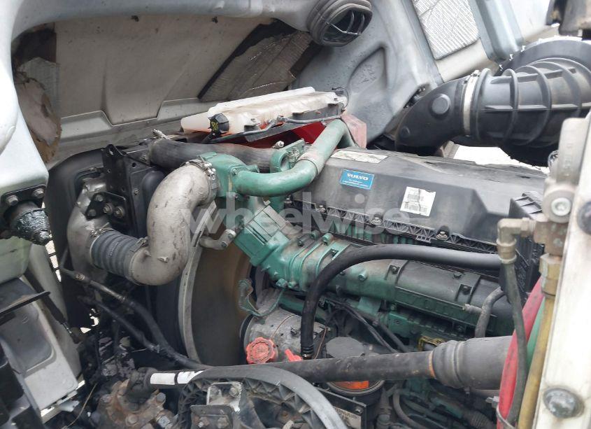 Photo 9 of 2016 Volvo Vn VNL (VIN 4V4NC9EH3GN939936)