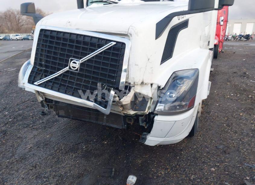 Photo 11 of 2016 Volvo Vn VNL (VIN 4V4NC9EH3GN950001)