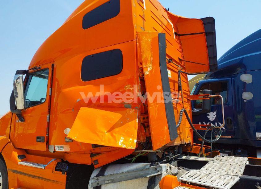 Photo 11 of 2019 Volvo Vnl (VIN 4V4NC9EH3KN209291)