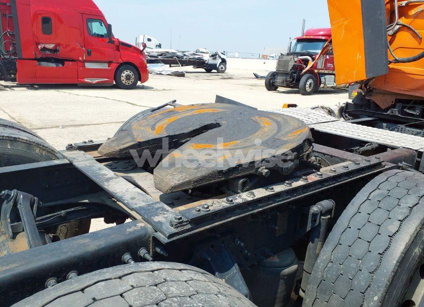 Photo 14 of 2019 Volvo Vnl (VIN 4V4NC9EH3KN209291)