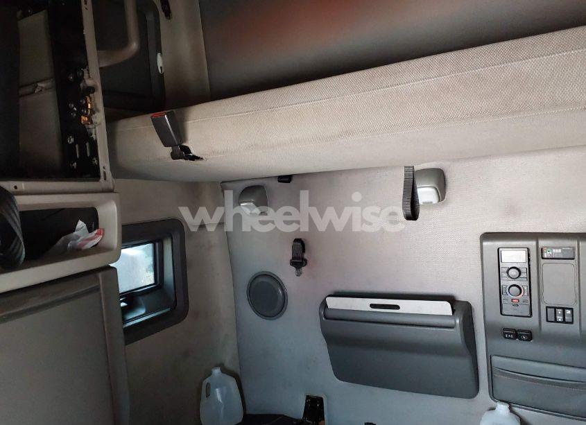 Photo 6 of 2019 Volvo Vnl (VIN 4V4NC9EH3KN209291)