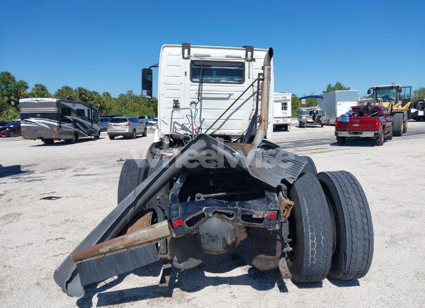 Photo 16 of 2012 Volvo Vn VNL (VIN 4V4NC9EH4CN548420)