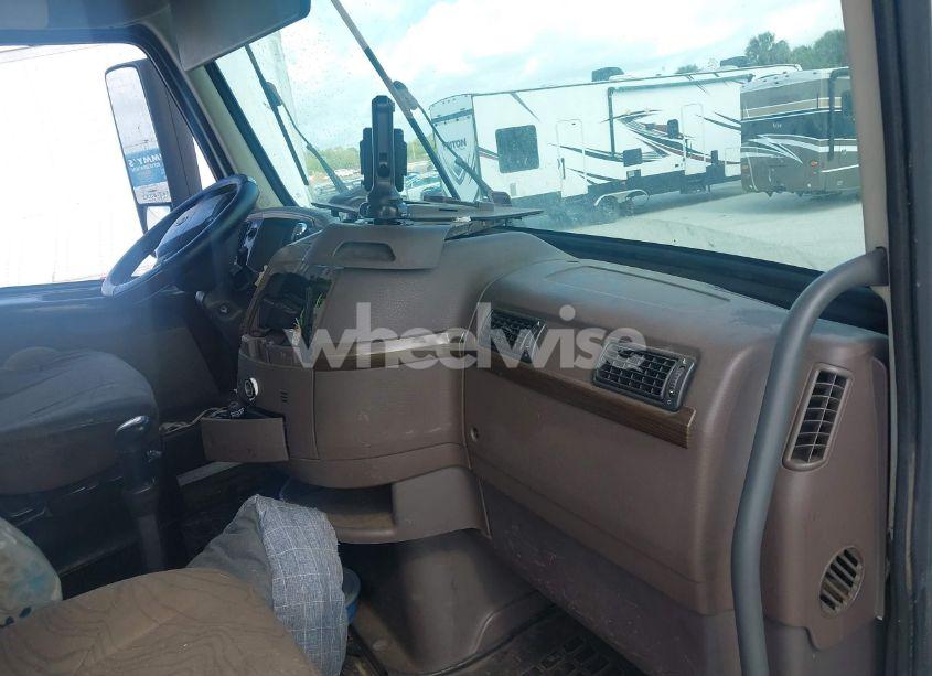 Photo 5 of 2012 Volvo Vn VNL (VIN 4V4NC9EH4CN548420)