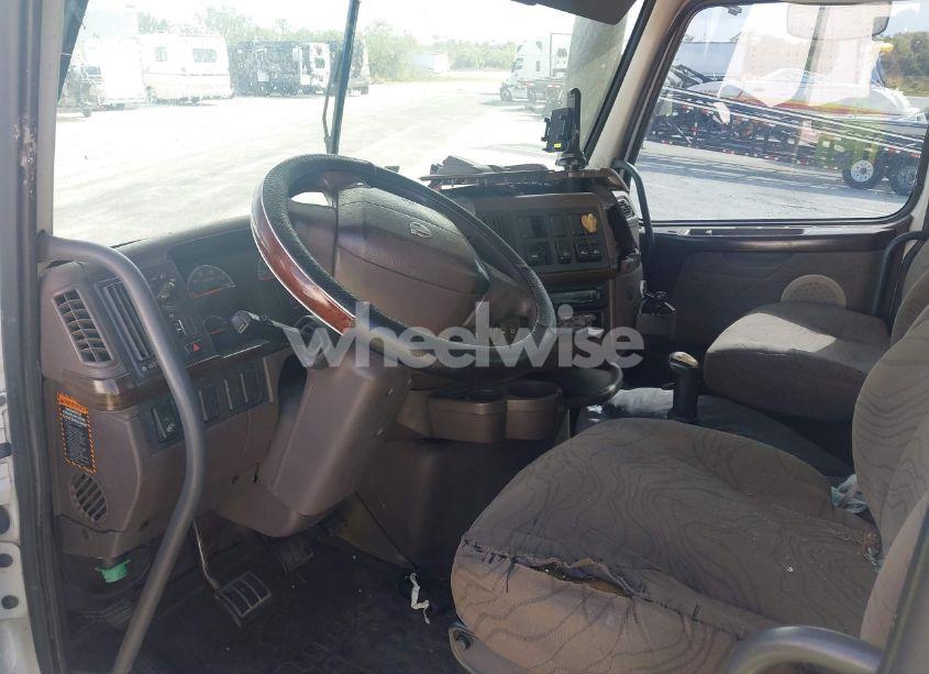 Photo 6 of 2012 Volvo Vn VNL (VIN 4V4NC9EH4CN548420)