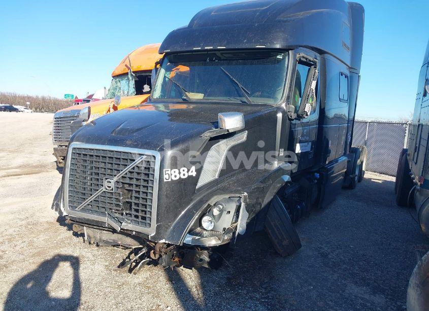 Photo 2 of 2015 Volvo Vn VNL (VIN 4V4NC9EH4FN175884)