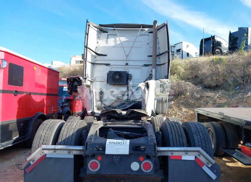 Photo 19 of 2015 Volvo Vn VNL (VIN 4V4NC9EH4FN919662)