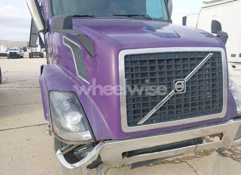 Photo 9 of 2012 Volvo Vn VNL (VIN 4V4NC9EH5CN537376)