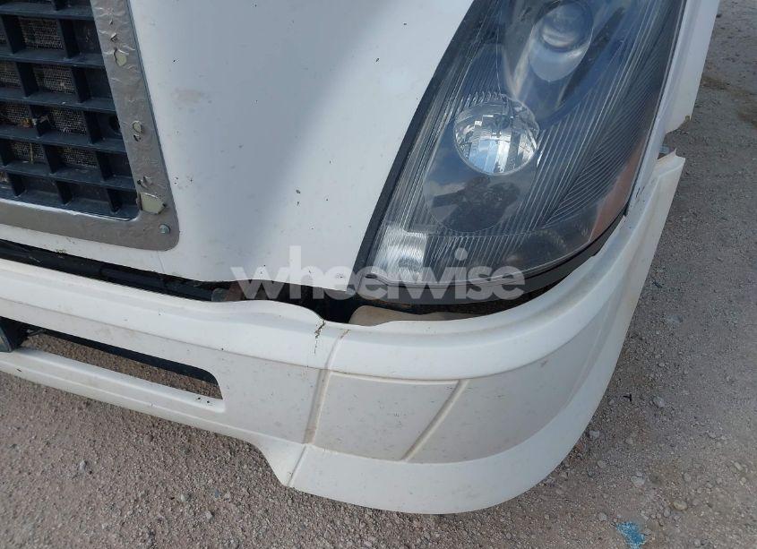 Photo 11 of 2015 Volvo Vn VNL (VIN 4V4NC9EH5FN910646)