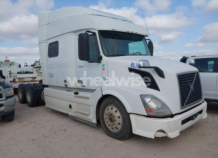 Photo 13 of 2015 Volvo Vn VNL (VIN 4V4NC9EH5FN910646)