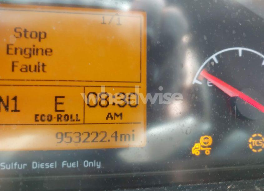 Photo 5 of 2015 Volvo Vn VNL (VIN 4V4NC9EH5FN910646)