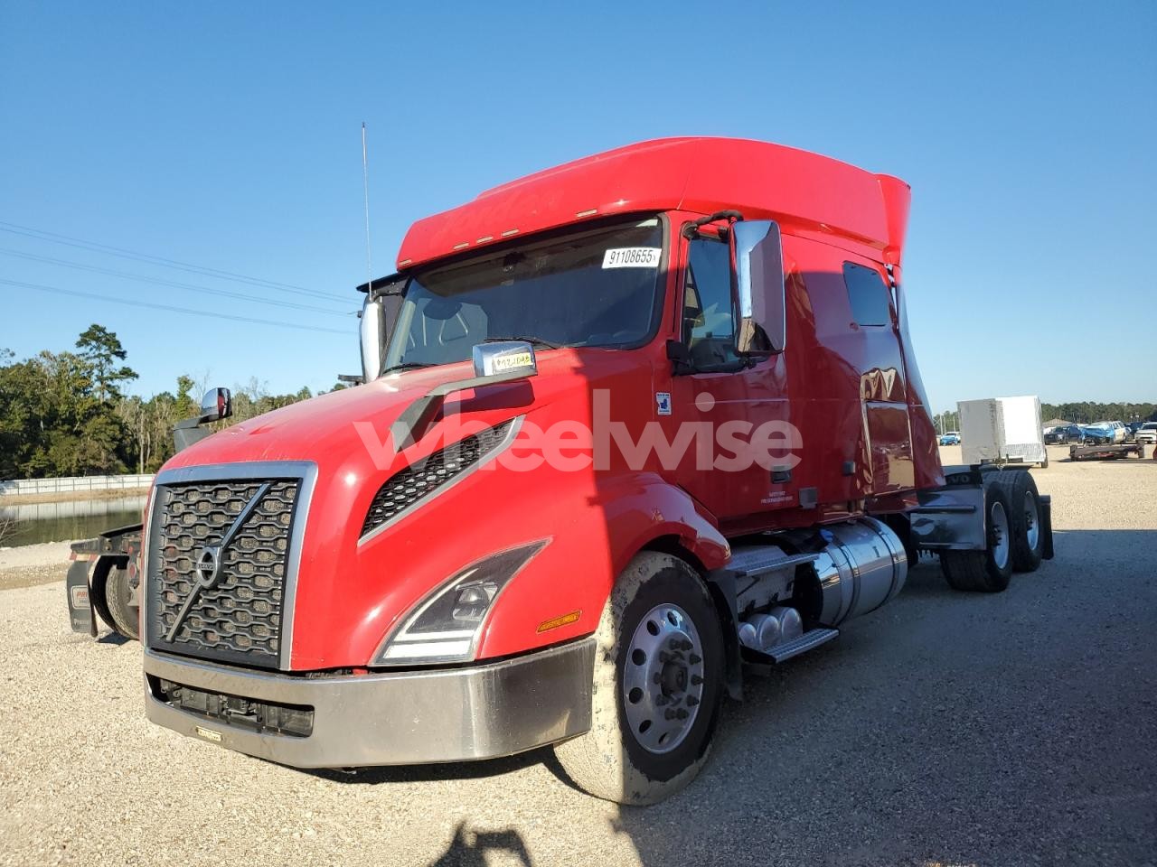 Photo 2 of 2021 VOLVO VNL SEMI TRUCK (VIN 4V4NC9EH6MN248363)