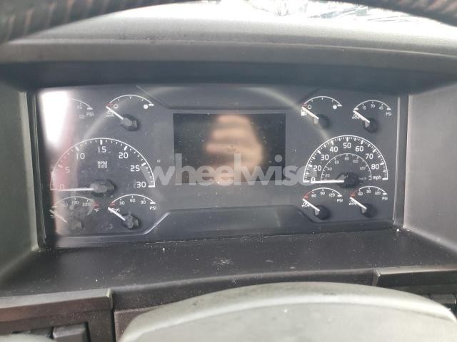 Photo 10 of 2022 VOLVO VNL SEMI TRUCK (VIN 4V4NC9EH6NN297788)