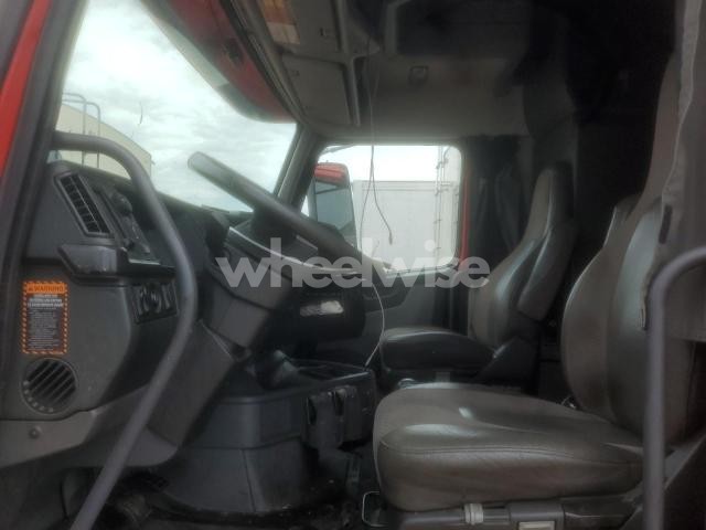 Photo 8 of 2022 VOLVO VNL SEMI TRUCK (VIN 4V4NC9EH6NN297788)