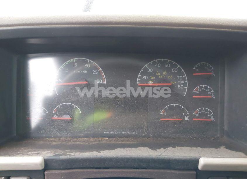 Photo 5 of 2015 Volvo Vn VNL (VIN 4V4NC9EH7FN914195)