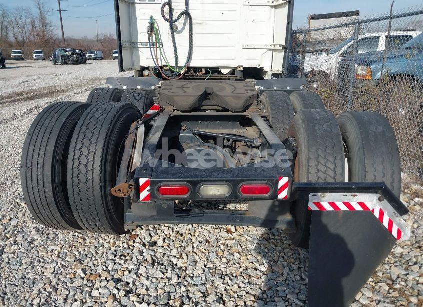 Photo 14 of 2016 Volvo Vn VNL (VIN 4V4NC9EH7GN938692)