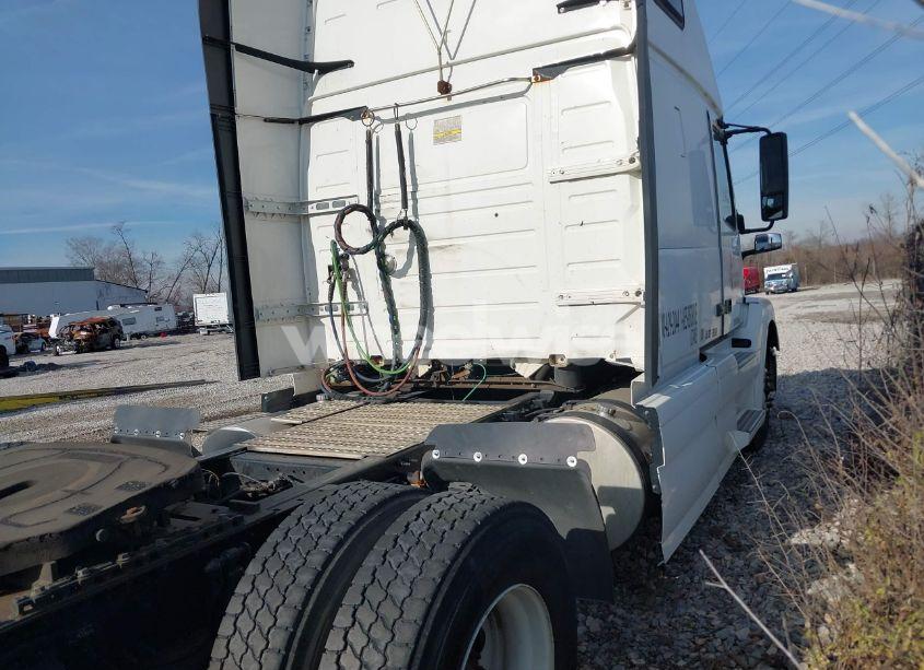 Photo 4 of 2016 Volvo Vn VNL (VIN 4V4NC9EH7GN938692)