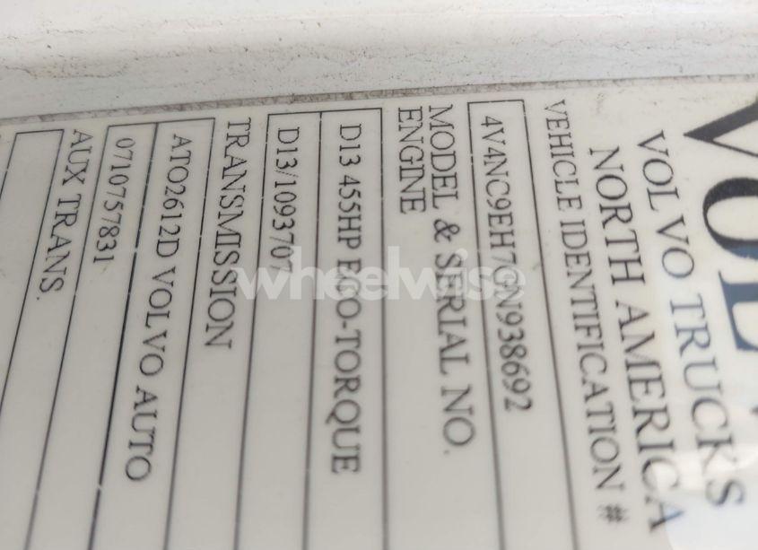 Photo 8 of 2016 Volvo Vn VNL (VIN 4V4NC9EH7GN938692)