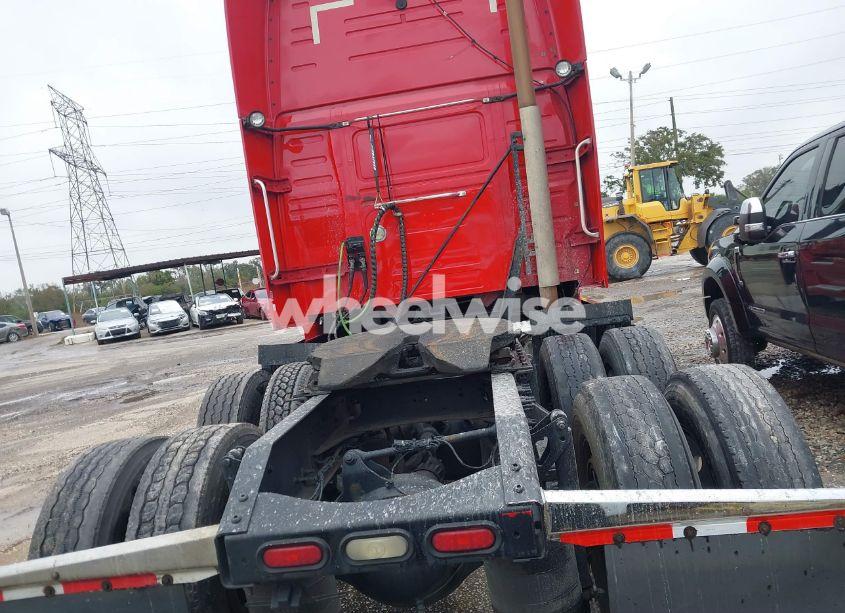 Photo 15 of 2016 Volvo Vn VNL (VIN 4V4NC9EH7GN955413)