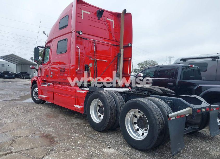 Photo 3 of 2016 Volvo Vn VNL (VIN 4V4NC9EH7GN955413)