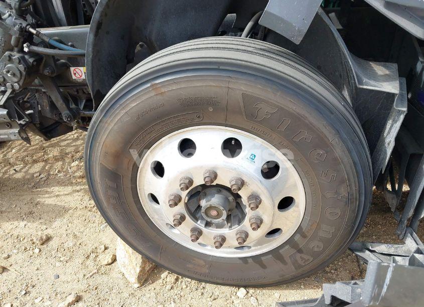 Photo 13 of 2019 Volvo Vnl (VIN 4V4NC9EH7KN201405)