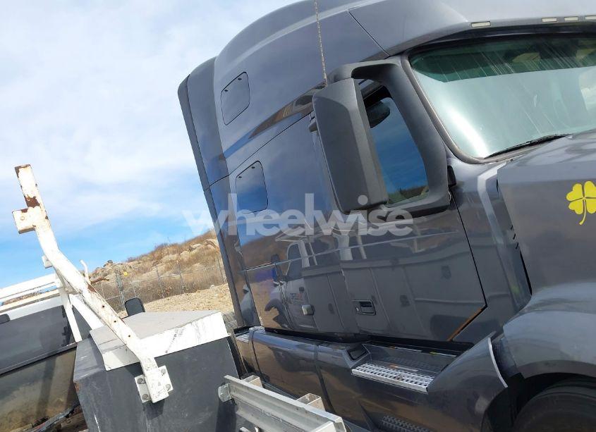 Photo 16 of 2019 Volvo Vnl (VIN 4V4NC9EH7KN201405)