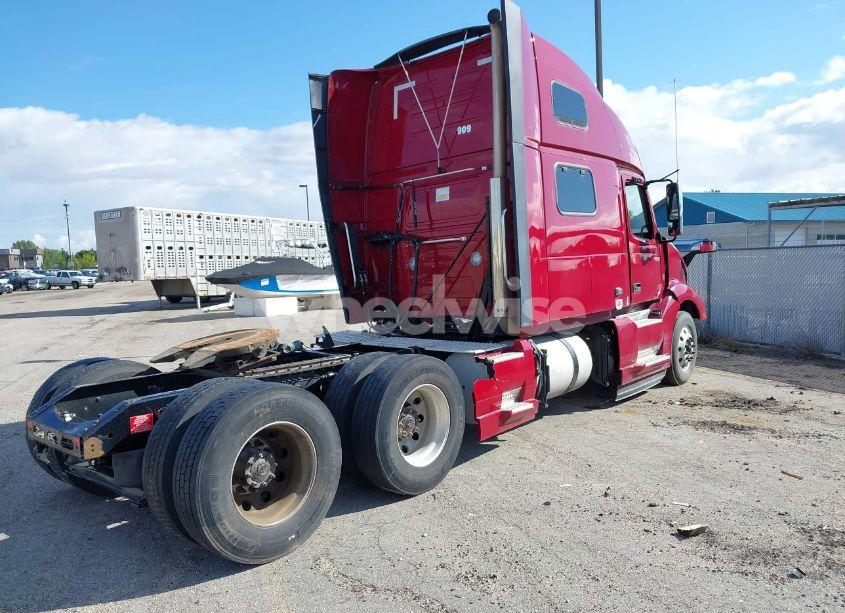 Photo 4 of 2022 Volvo Vnl (VIN 4V4NC9EH7NN294351)
