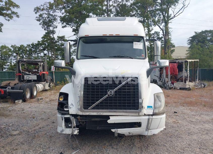 Photo 12 of 2015 Volvo Vn VNL (VIN 4V4NC9EH8FN931507)