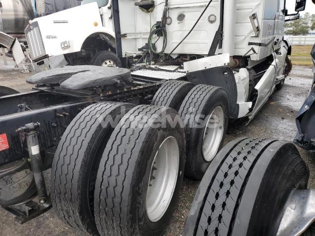 Photo 8 of 2019 VOLVO VNL SEMI TRUCK N/A (VIN 4V4NC9EH8KN897501)