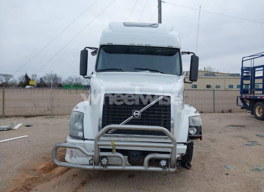 Photo 12 of 2011 Volvo Vn VNL (VIN 4V4NC9EH9BN532339)