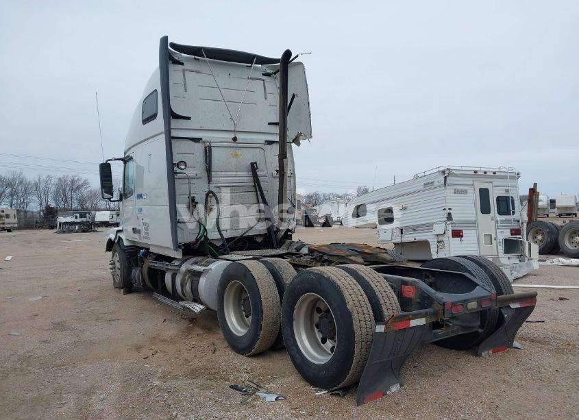 Photo 3 of 2011 Volvo Vn VNL (VIN 4V4NC9EH9BN532339)