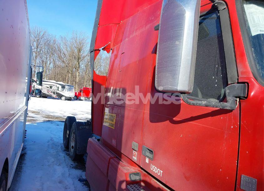 Photo 17 of 2015 Volvo Vn VNL (VIN 4V4NC9EH9FN912352)