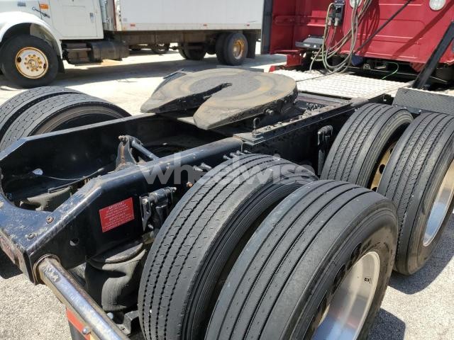 Photo 3 of 2019 VOLVO VN VNL (VIN 4V4NC9EH9KN198670)