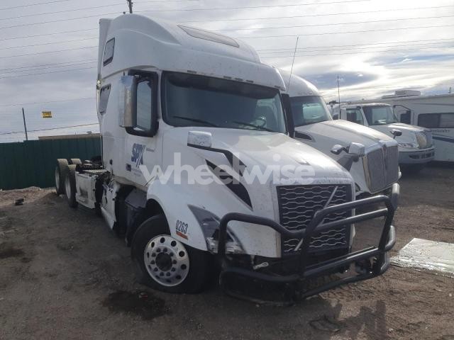 Photo 10 of 2022 VOLVO VN VNL (VIN 4V4NC9EH9NN313451)