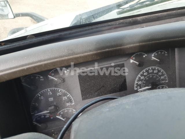 Photo 8 of 2022 VOLVO VN VNL (VIN 4V4NC9EH9NN313451)