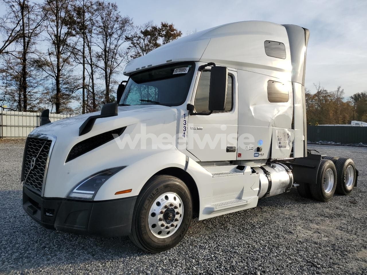 2021 VOLVO VN VNL - semi truck