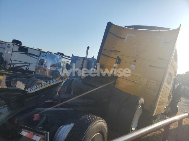 2024 VOLVO VN VNL (VIN 4V4NC9EHXRN636168) main photo