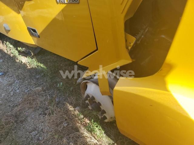 Photo 5 of 2024 VOLVO VN VNL (VIN 4V4NC9EHXRN636168)