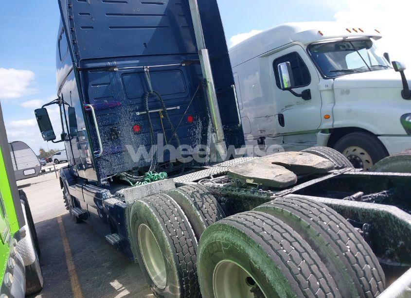 Photo 17 of 2009 Volvo Vn VNL (VIN 4V4NC9EJ09N275326)