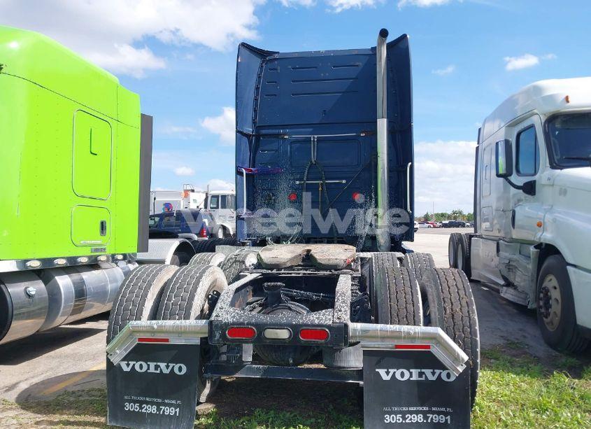 Photo 18 of 2009 Volvo Vn VNL (VIN 4V4NC9EJ09N275326)