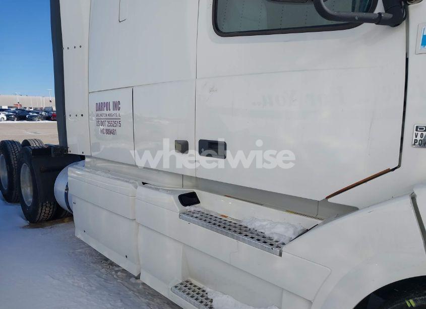 Photo 13 of 2012 Volvo Vn (VIN 4V4NC9EJ0CN551219)