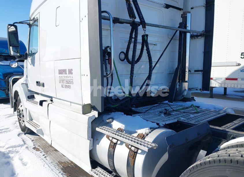 Photo 14 of 2012 Volvo Vn (VIN 4V4NC9EJ0CN551219)