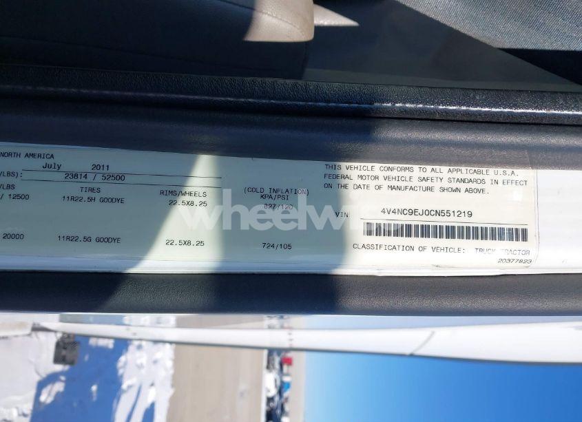 Photo 8 of 2012 Volvo Vn (VIN 4V4NC9EJ0CN551219)