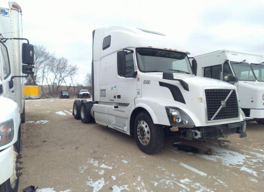 2015 Volvo Vn VNL (VIN 4V4NC9EJ4FN918580) main photo