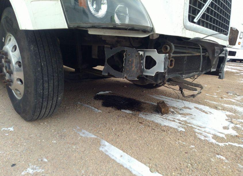 Photo 12 of 2015 Volvo Vn VNL (VIN 4V4NC9EJ4FN918580)