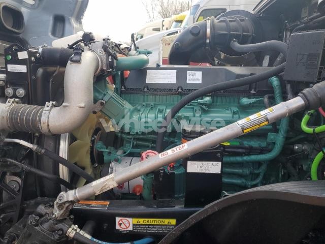 2025 VOLVO VN VNL (VIN 4V4NC9EJ5SN664808) main photo