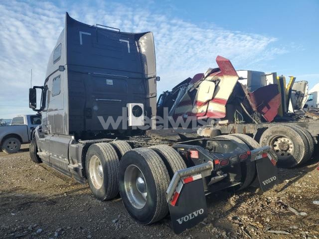 Photo 10 of 2025 VOLVO VN VNL (VIN 4V4NC9EJ5SN664808)